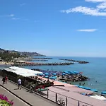 Kadevi Sanremo -Centralissimo, Parcheggio Gratuito, Bici- Апартаменты Санремо
