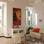 Appartamento Kadevi -centralissimo, Parcheggio Gratuito, Bici-
