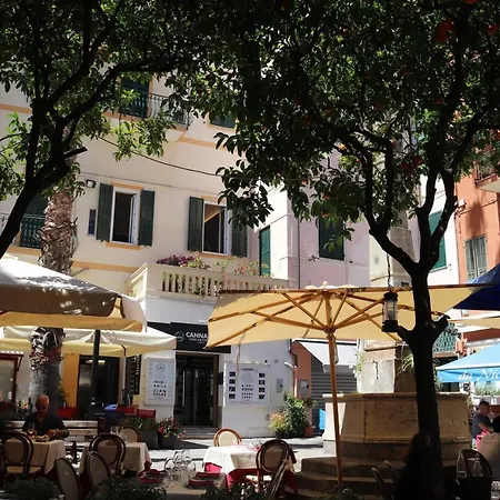 Kadevi - Centralissimo, Vicino Al Mare, Garage Sempre Disponibile, Bici Ad Uso Gratuito- *