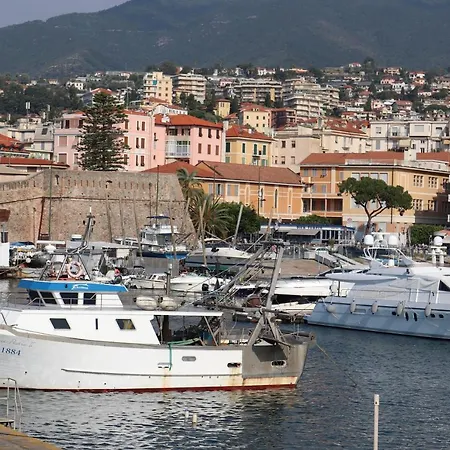 Apartment Kadevi - Centralissimo, Vicino Al Mare, Garage Sempre Disponibile, Bici Ad Uso Gratuito-