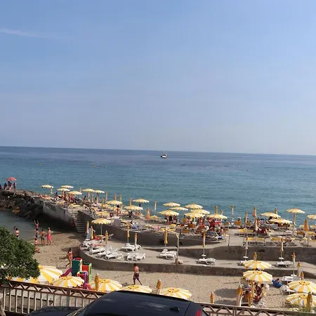 Kadevi - Centralissimo, Vicino Al Mare, Garage Sempre Disponibile, Bici Ad Uso Gratuito- *