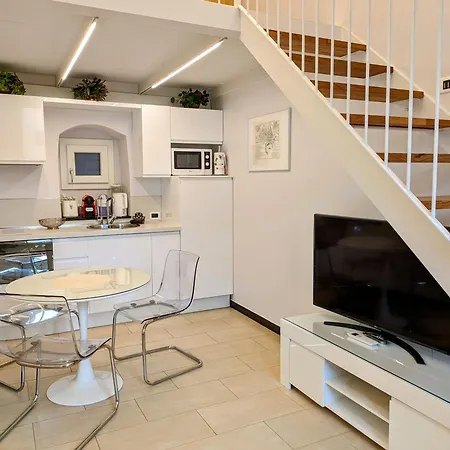 Kadevi - Centralissimo, Vicino Al Mare, Garage Sempre Disponibile, Bici Ad Uso Gratuito- Apartment Sanremo