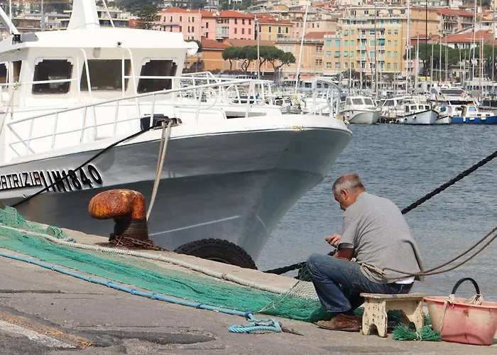 Kadevi -centralissimo, Parcheggio Gratuito , Bici Disponibili דירה *