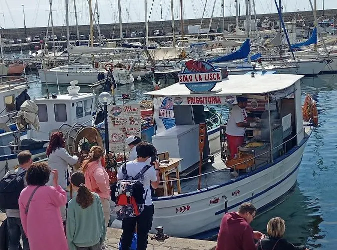 Kadevi -centralissimo, Parcheggio Gratuito , Bici Disponibili דירה *