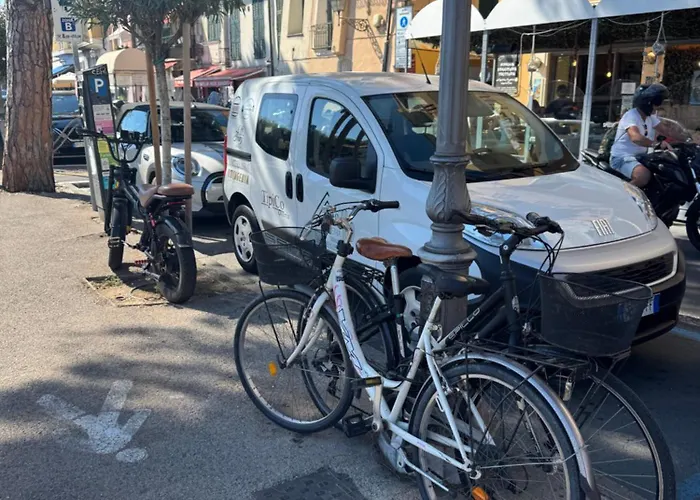 Kadevi -centralissimo, Parcheggio Gratuito , Bici Disponibili דירה *