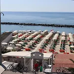 アパート Kadevi -centralissimo, Parcheggio Gratuito , Bici Disponibili サンレモ