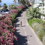 Kadevi Sanremo -Centralissimo, Parcheggio Gratuito, Bici- Apartment *