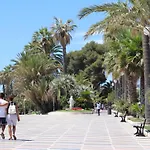 Kadevi -centralissimo, Parcheggio Gratuito , Bici Disponibili アパート