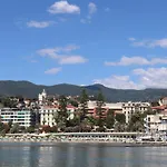 Kadevi -centralissimo, Parcheggio Gratuito , Bici Disponibili アパート