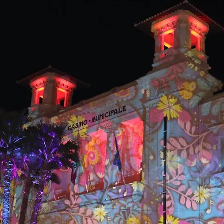 Apartment Kadevi -centralissimo, Parcheggio Gratuito A 200m , Bici Disponibili Sanremo