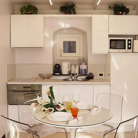 Kadevi -centralissimo, Parcheggio Gratuito A 200m , Bici Disponibili