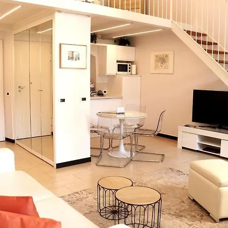 Kadevi -parcheggio Privato Gratuito, Biciclette- Apartment *
