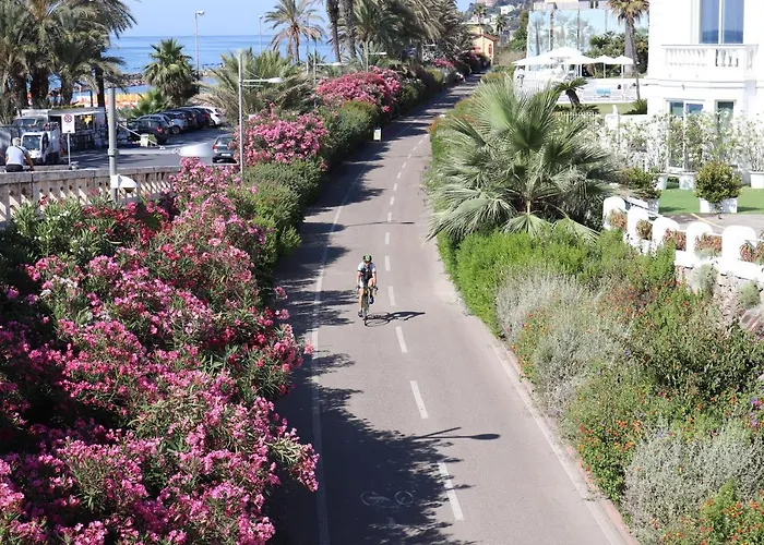 Kadevi -centralissimo, Parcheggio Gratuito , Bici Disponibili Apartment *