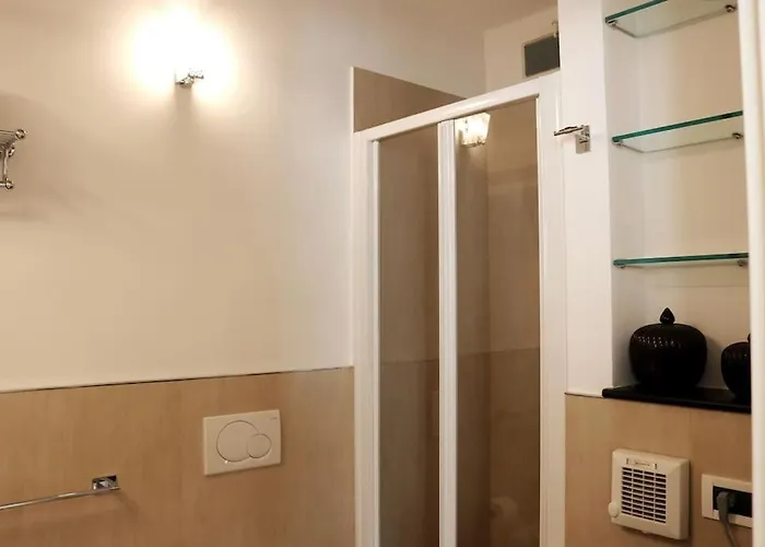 Kadevi -centralissimo, Parcheggio Gratuito , Bici Disponibili