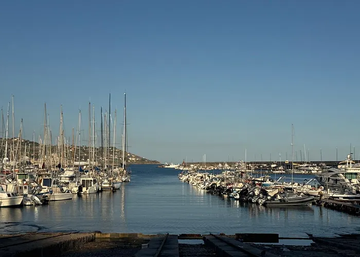 Kadevi -centralissimo, Parcheggio Gratuito , Bici Disponibili Sanremo