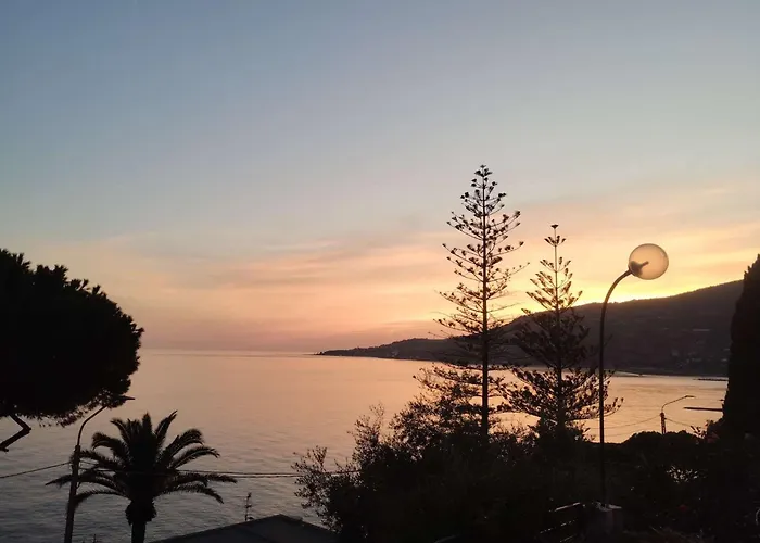 Kadevi -centralissimo, Parcheggio Gratuito , Bici Disponibili Apartment *